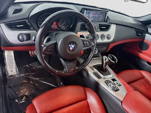 Used 2015 BMW Z4 sDrive35i RWD image 9