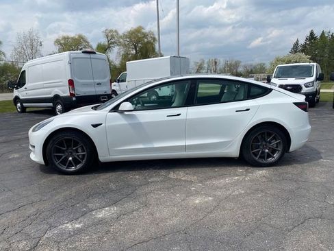 Used 2022 Tesla Model 3 RWD image 3
