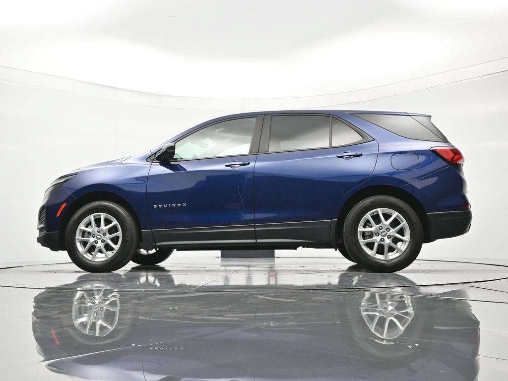 Used 2023 Chevrolet Equinox LS w/ LS Convenience Package FWD image 42