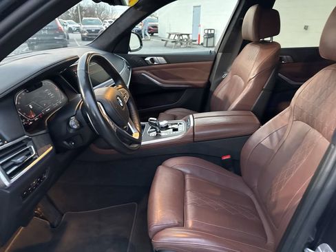 Used 2022 BMW X7 xDrive40i w/ Executive Package image 24
