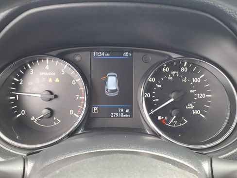 Used 2020 Nissan Rogue S image 6