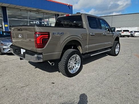 Used 2025 Ford F150 Lariat w/ Equipment Group 502A High AWD/4WD image 9