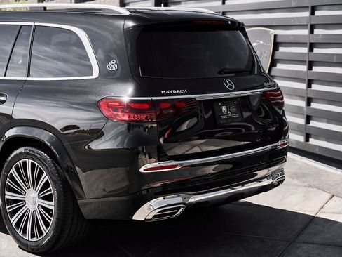 Used 2026 Mercedes-Benz Maybach GLS 600 4MATIC image 11