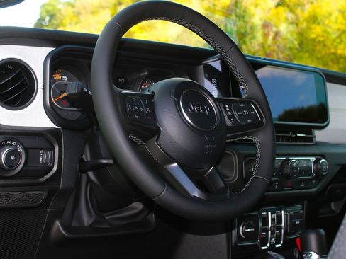 New 2026 Jeep Wrangler Unlimited Sport image 15