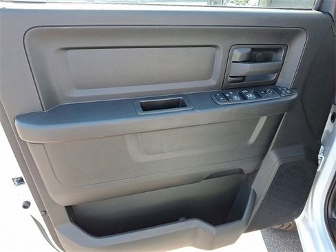 Used 2023 RAM 3500 Tradesman w/ Chrome Appearance Group image 9