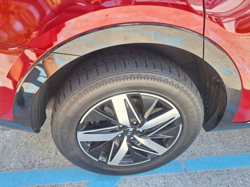 Used 2021 Kia Sorento S image 25