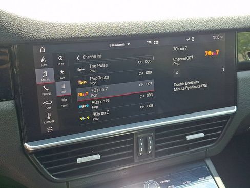 Used 2019 Porsche Cayenne AWD/4WD image 18