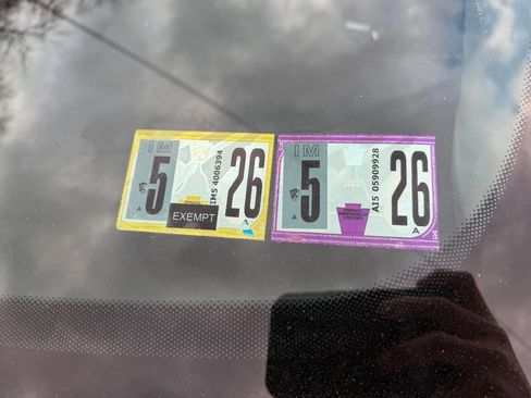 Used 2011 Chevrolet Traverse LT w/ LPO, 'HIT The Road' Package image 2