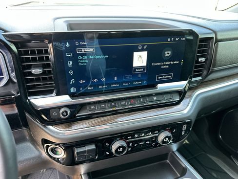 Used 2024 Chevrolet Silverado 1500 RST w/ Convenience Package II AWD/4WD image 15