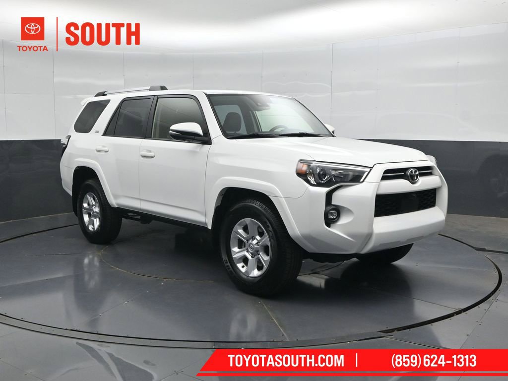 Used 2023 Toyota 4Runner SR5 Premium w/ Moonroof Package RWD image 4