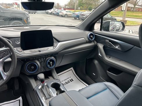 New 2025 Chevrolet Blazer RS w/ Driver Confidence II Package image 17