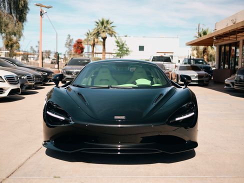 Used 2026 McLaren 750S Spider image 2