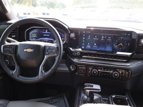 Used 2025 Chevrolet Silverado 1500 ZR2 w/ Technology Package AWD/4WD image 24