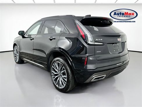 Used 2024 Cadillac XT4 Sport image 6