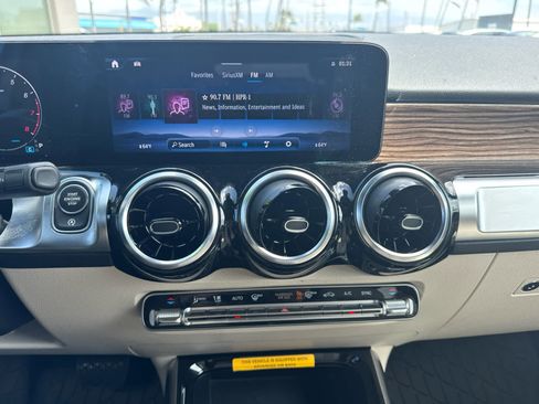 Used 2026 Mercedes-Benz GLB 250 image 24