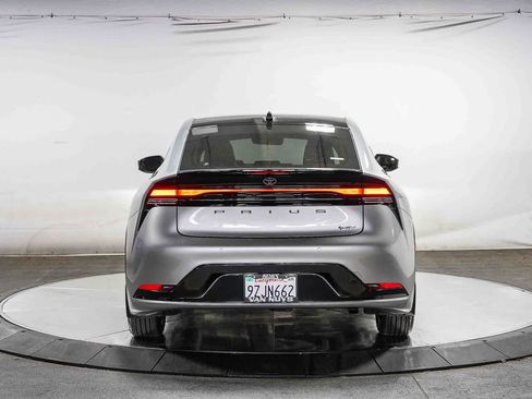 Certified 2026 Toyota Prius XLE FWD image 3