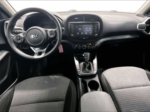 Used 2020 Kia Soul S FWD image 18