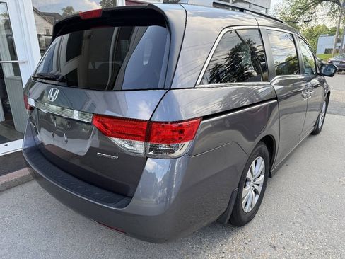 Used 2016 Honda Odyssey SE image 8