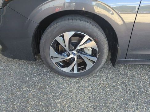 Used 2025 Subaru Legacy Premium image 30
