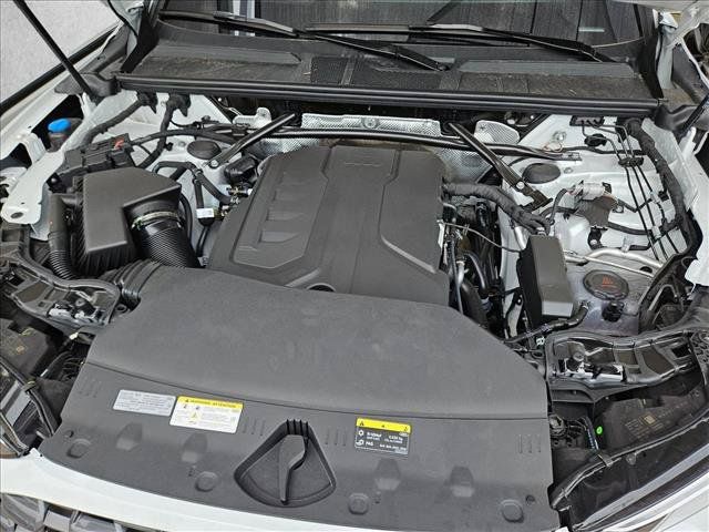 Certified 2025 Audi Q5 Premium Plus w/ Premium Plus AWD/4WD image 16