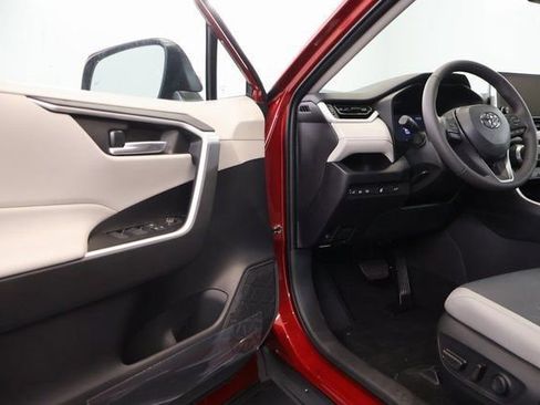 New 2025 Toyota RAV4 XLE image 6