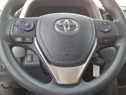Used 2014 Toyota RAV4 XLE image 21
