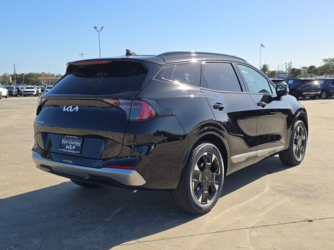 New 2026 Kia Sportage SX FWD image 8