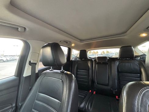 Used 2017 Ford Escape SE w/ SE Leather Comfort Package image 26