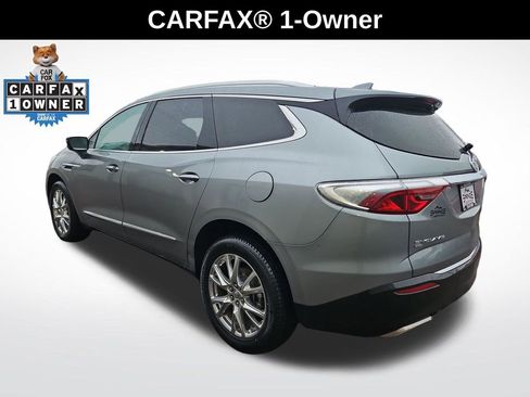Used 2023 Buick Enclave Essence w/ Experience Buick Package AWD/4WD image 3