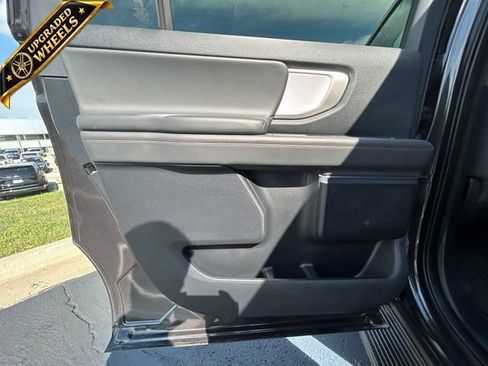 Used 2025 Ford Expedition Max Active RWD image 46