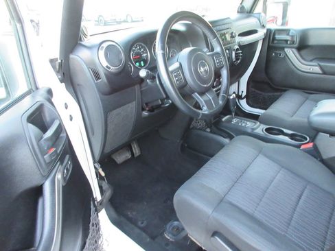 Used 2012 Jeep Wrangler Unlimited Sport image 14