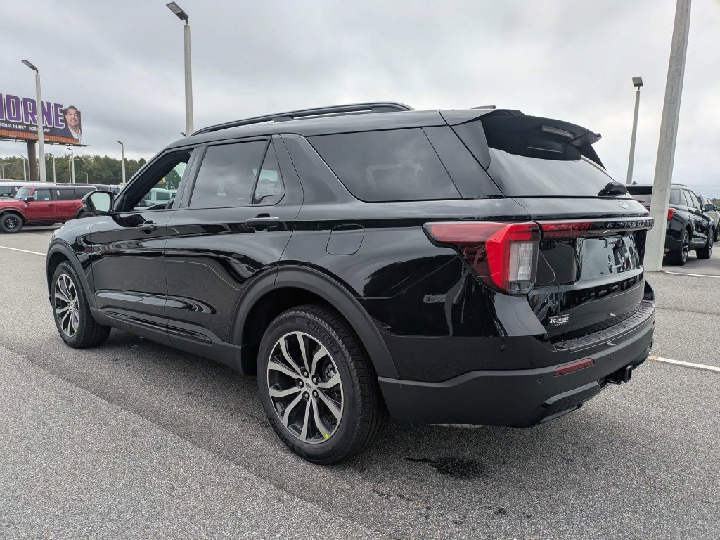 New 2027 Ford Explorer ST-Line RWD image 5