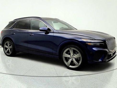 Used 2024 Genesis GV70 3.5T Sport w/ Sport Advanced Package AWD/4WD image 3