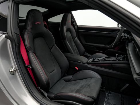 Used 2024 Porsche 911 Carrera 4 GTS AWD/4WD image 45