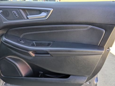 Used 2024 Ford Edge Titanium image 36