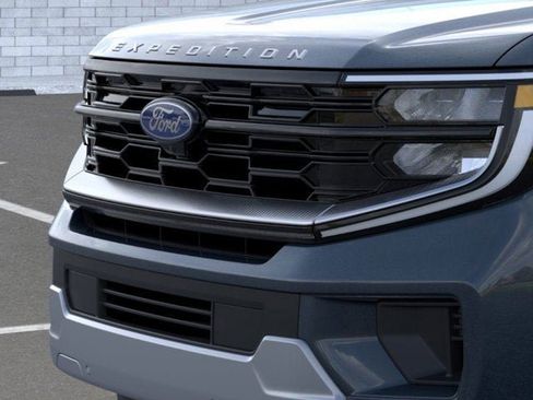 New 2026 Ford Expedition Platinum AWD/4WD image 17