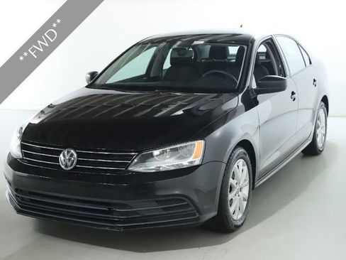 Used 2015 Volkswagen Jetta SE image 3