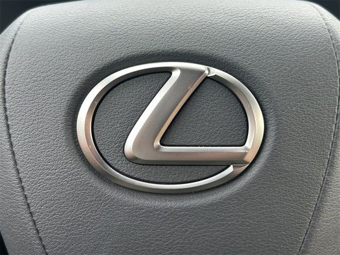 Used 2025 Lexus RX 350 image 39