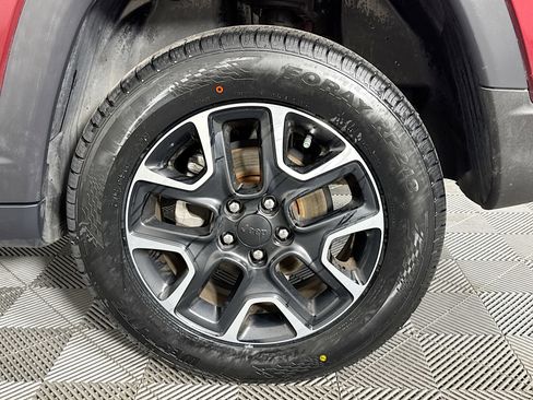 Used 2021 Jeep Compass Trailhawk image 36