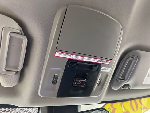 Certified 2023 Toyota Camry SE image 24