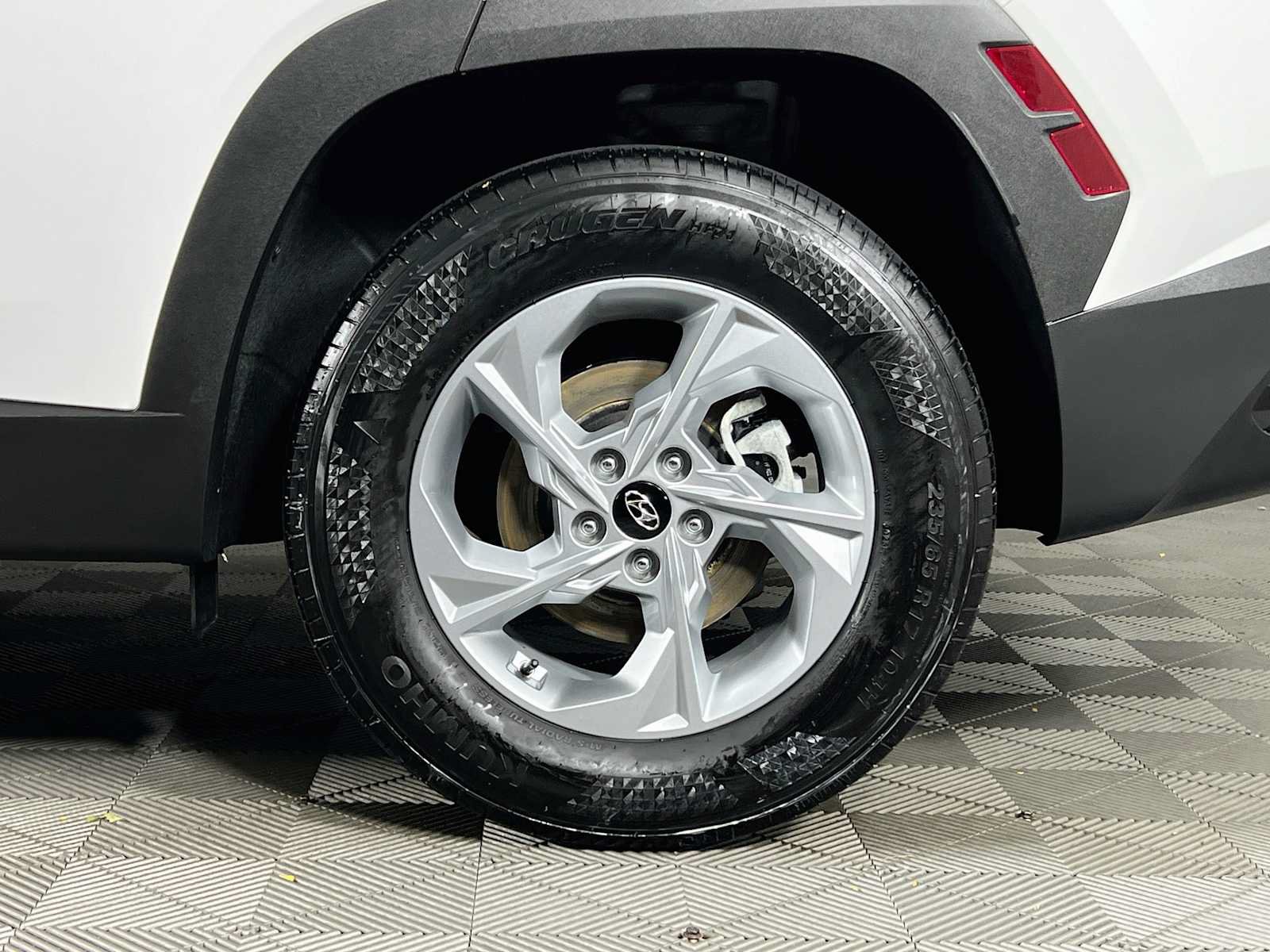 Certified 2024 Hyundai Tucson SEL AWD/4WD image 31