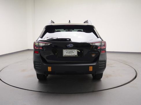 Used 2022 Subaru Outback Wilderness AWD/4WD image 10