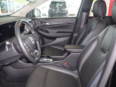 Used 2025 Buick Encore GX Sport Touring w/ Comfort Package AWD/4WD image 14