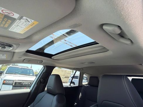 New 2026 Toyota Corolla Cross XLE w/ Convenience Package FWD image 23