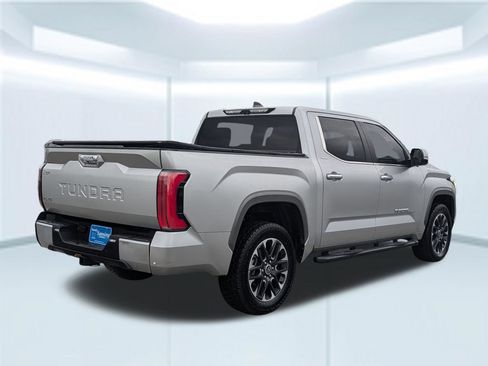 Used 2024 Toyota Tundra Limited AWD/4WD image 6