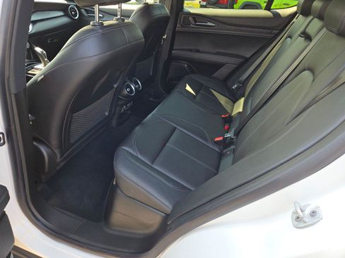 Used 2024 Alfa Romeo Stelvio Sprint RWD image 27