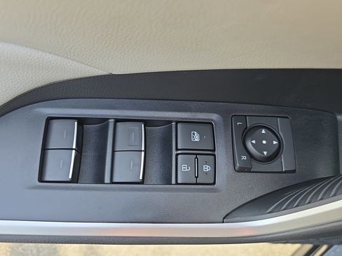 Certified 2022 Toyota RAV4 XLE image 27