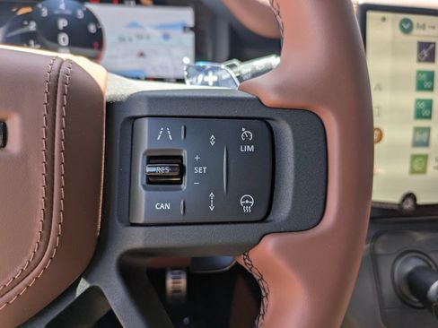 New 2026 Land Rover Defender 110 OCTA AWD/4WD image 28