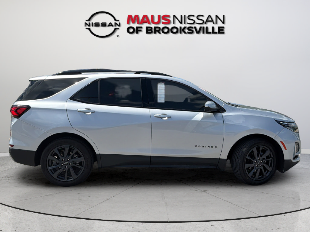 Used 2022 Chevrolet Equinox RS w/ RS Leather Package FWD image 13