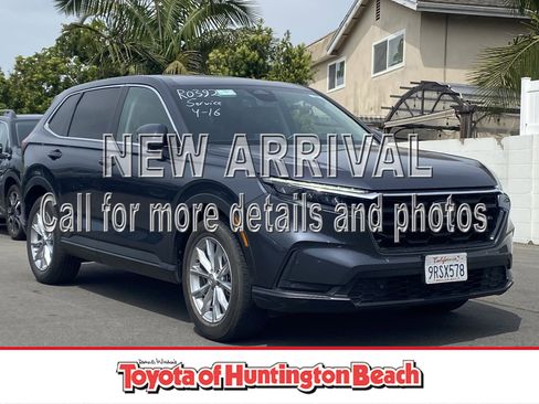 Used 2025 Honda CR-V EX-L image 1